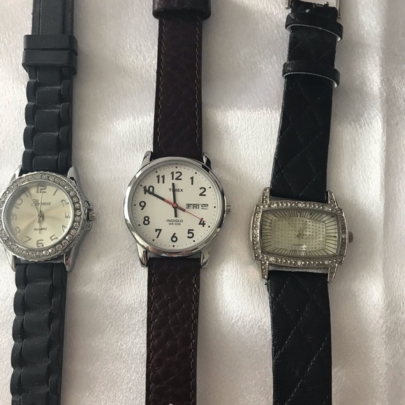 10 Fashion Watches  silver tone, gold tone, white and black - Picture 13 of 13